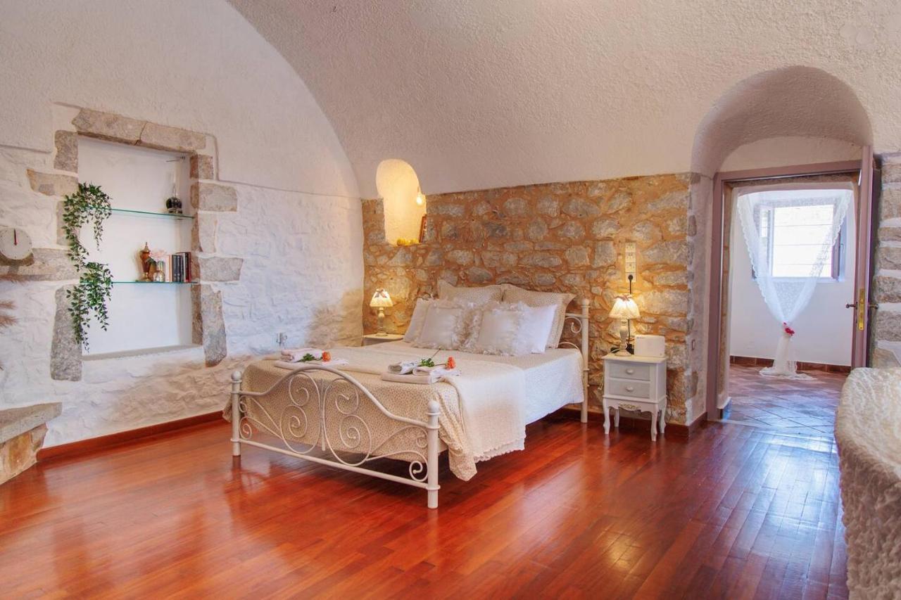 Iliana'S House - Spacious Cave House In The Center Of Areopolis 외부 사진