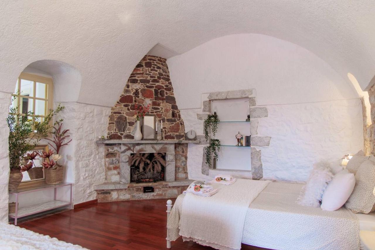Iliana'S House - Spacious Cave House In The Center Of Areopolis 외부 사진